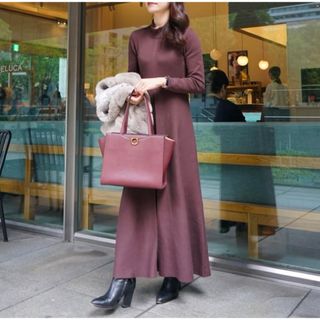 L’ol Box Pleats Knit Dress Dark brown