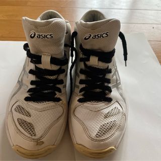 バスケットシューズ