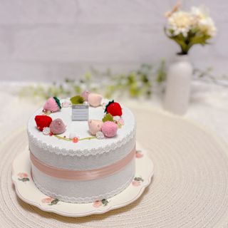 フェルトのケーキ　小物入れ
